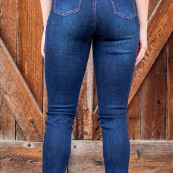 L&B DARK WASH HIGH RISE SKINNY BUTTON FLY W CUFF-NWOT - Picture 3 of 3